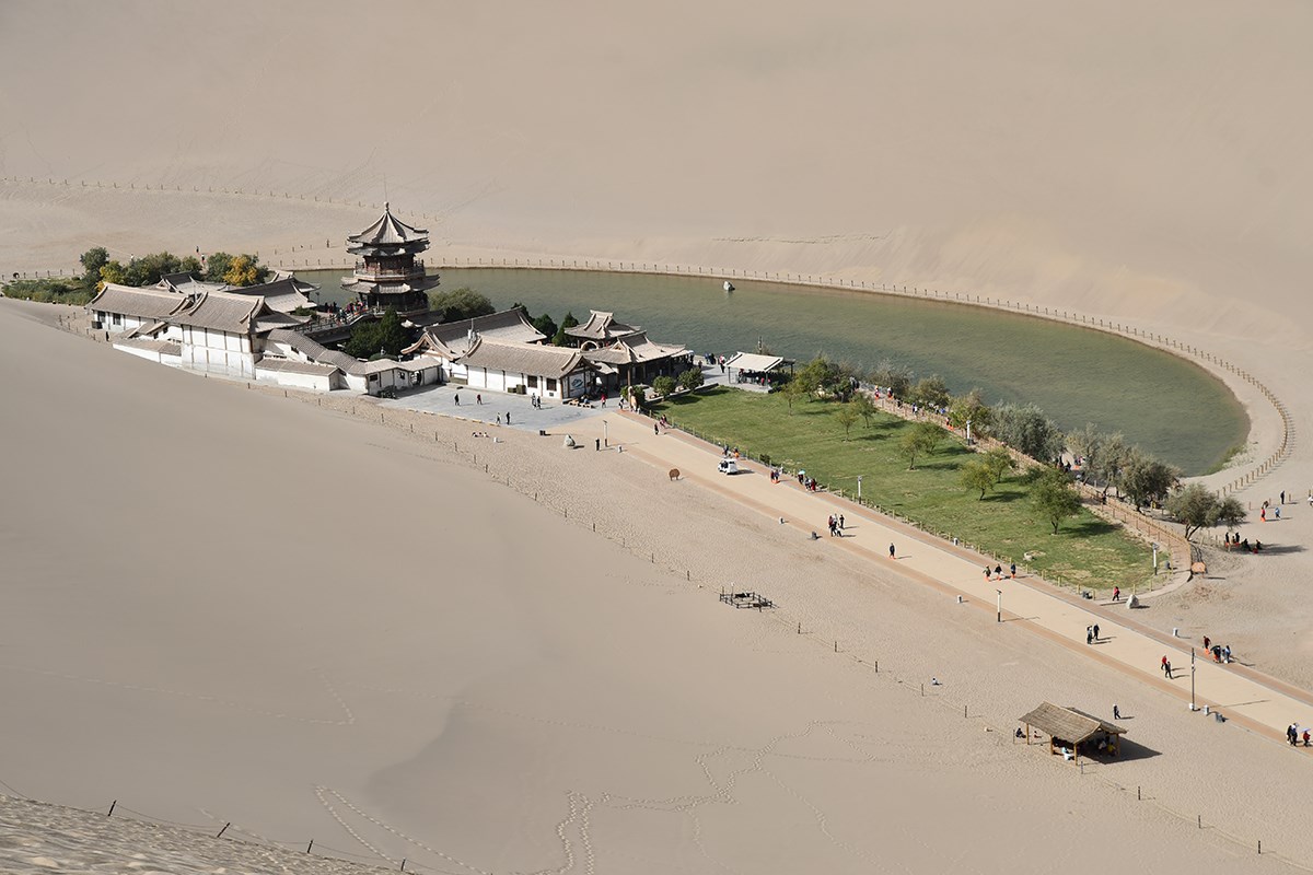 Crescen Spring Pool in Dunhuang | Photo par Liu Bin